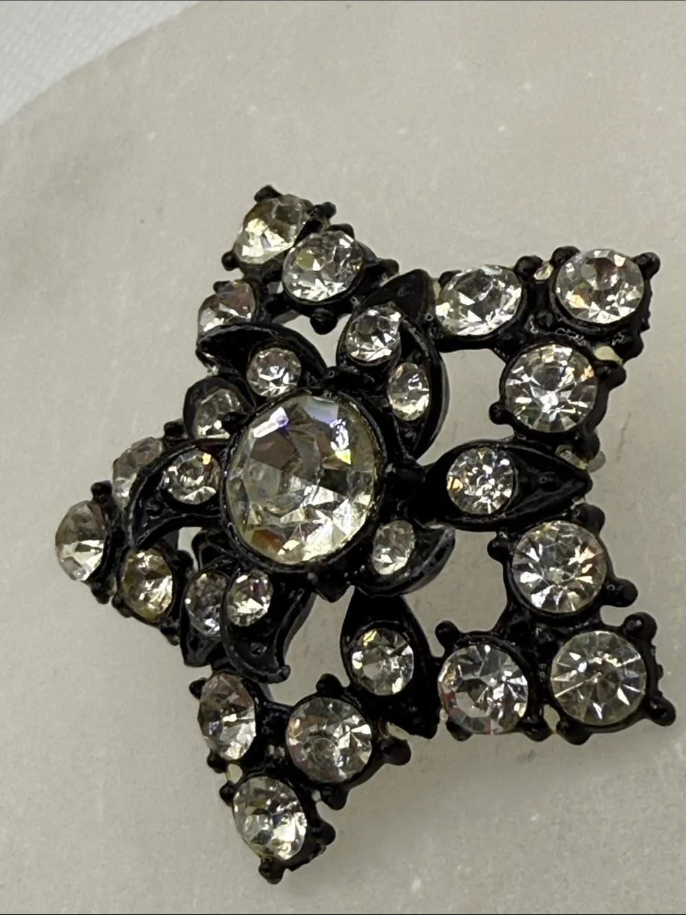 Vintage Starburst  Star rhinestone Pin Brooch - Black Metal unusual piece